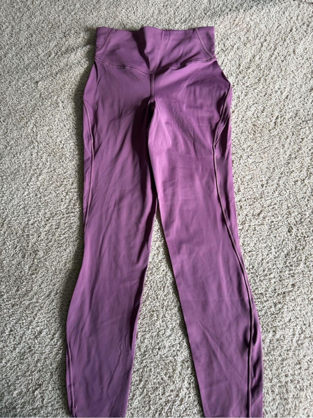 Lululemon Base Pace HR Tight 28" Magenta Purple Nulux Size 4